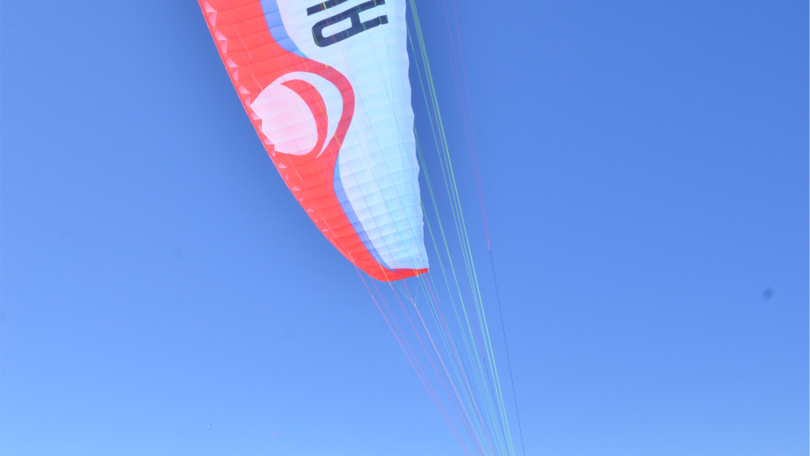 Décollage parapente avec AIR La Plagne