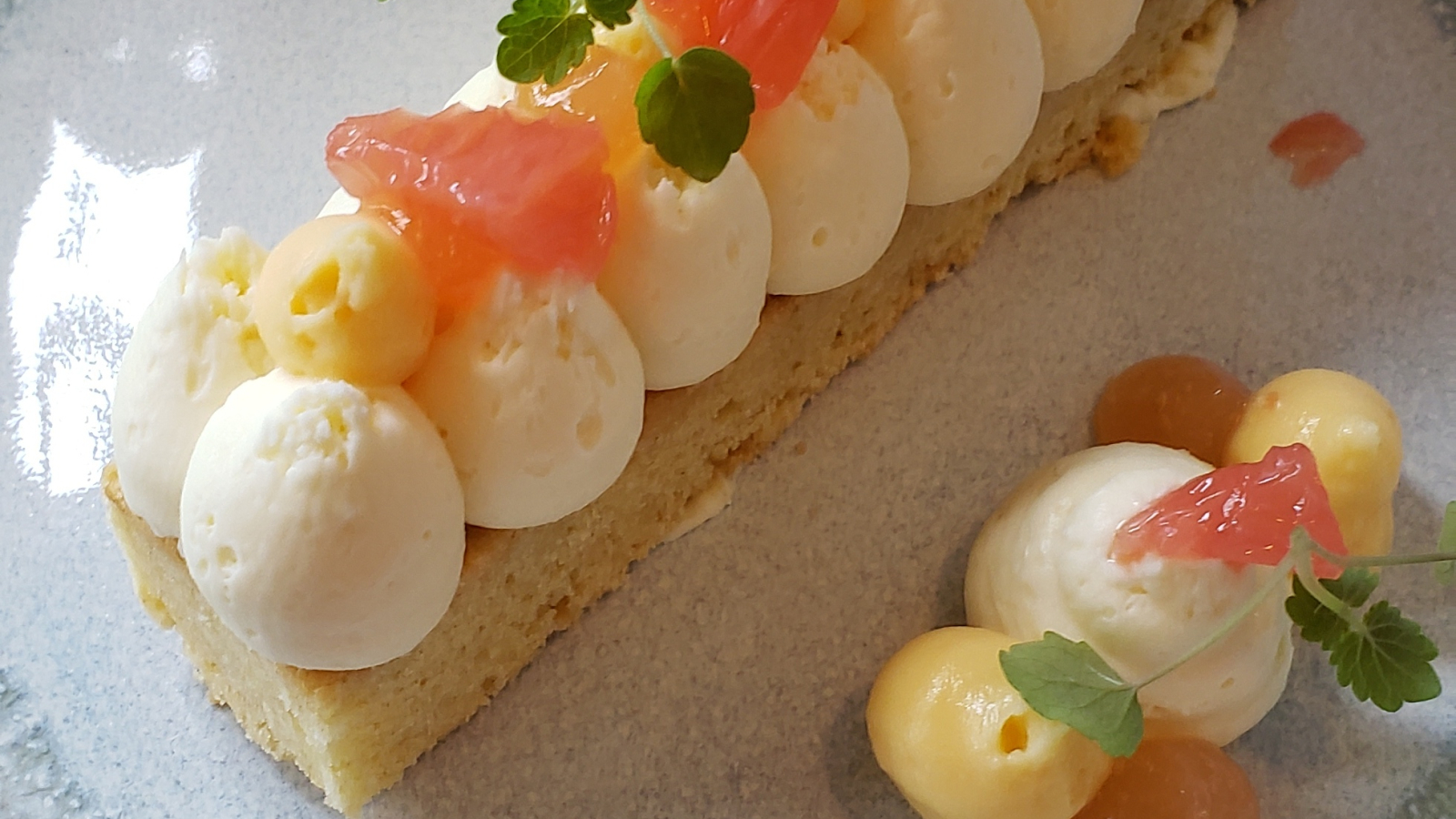 les desserts colorés et savoureux de l'auberge du coq