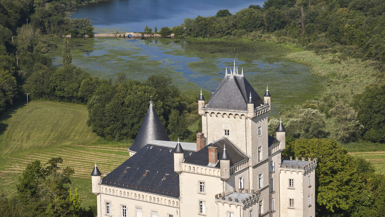 Château de Saint-Jullin -  Siccieu-Saint-Julien-et-Carisieu - Balcons du Dauphiné