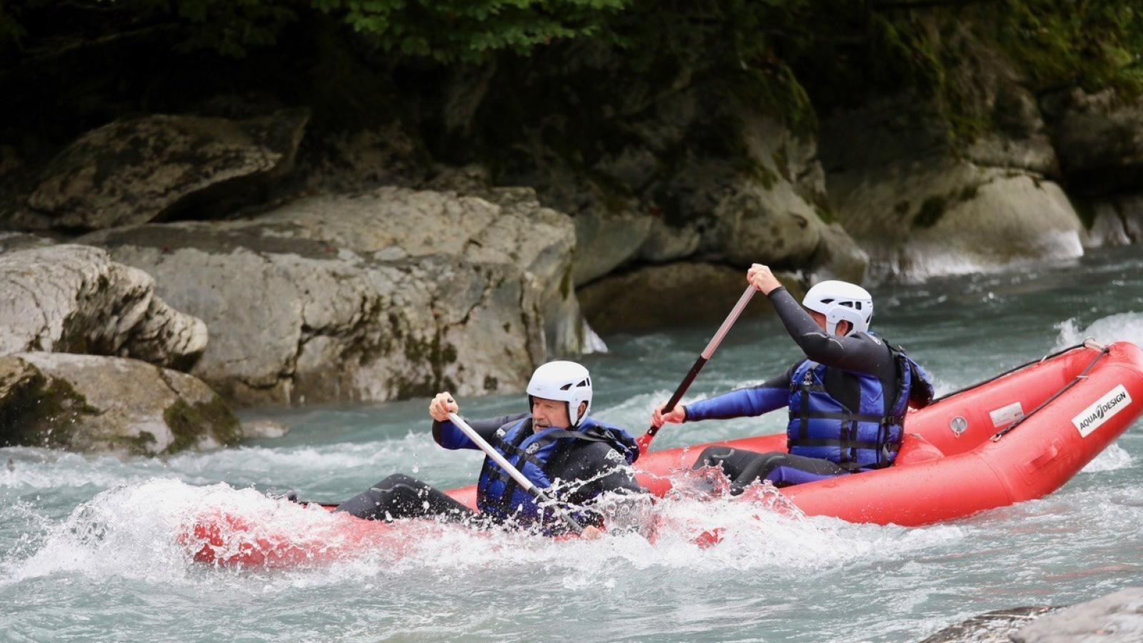 canoraft sur le Giffre avec Yaute Rafting Aventure