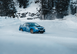 Subaru sur le circuit de glace