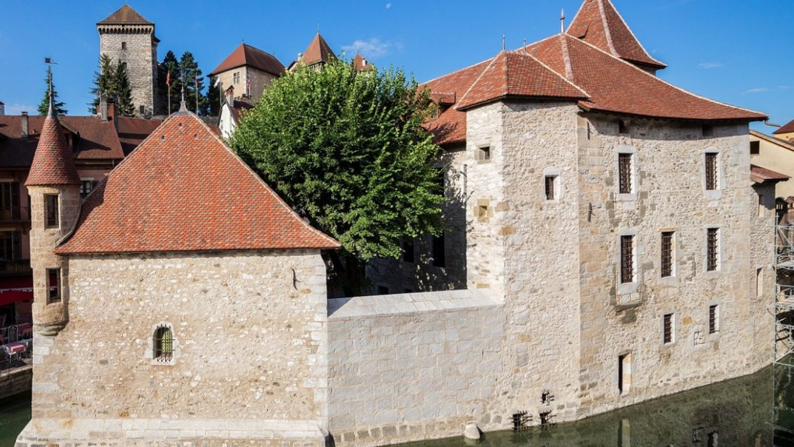 Façade des vieilles prisons