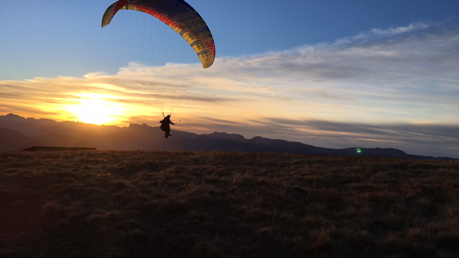 Paragliding picture