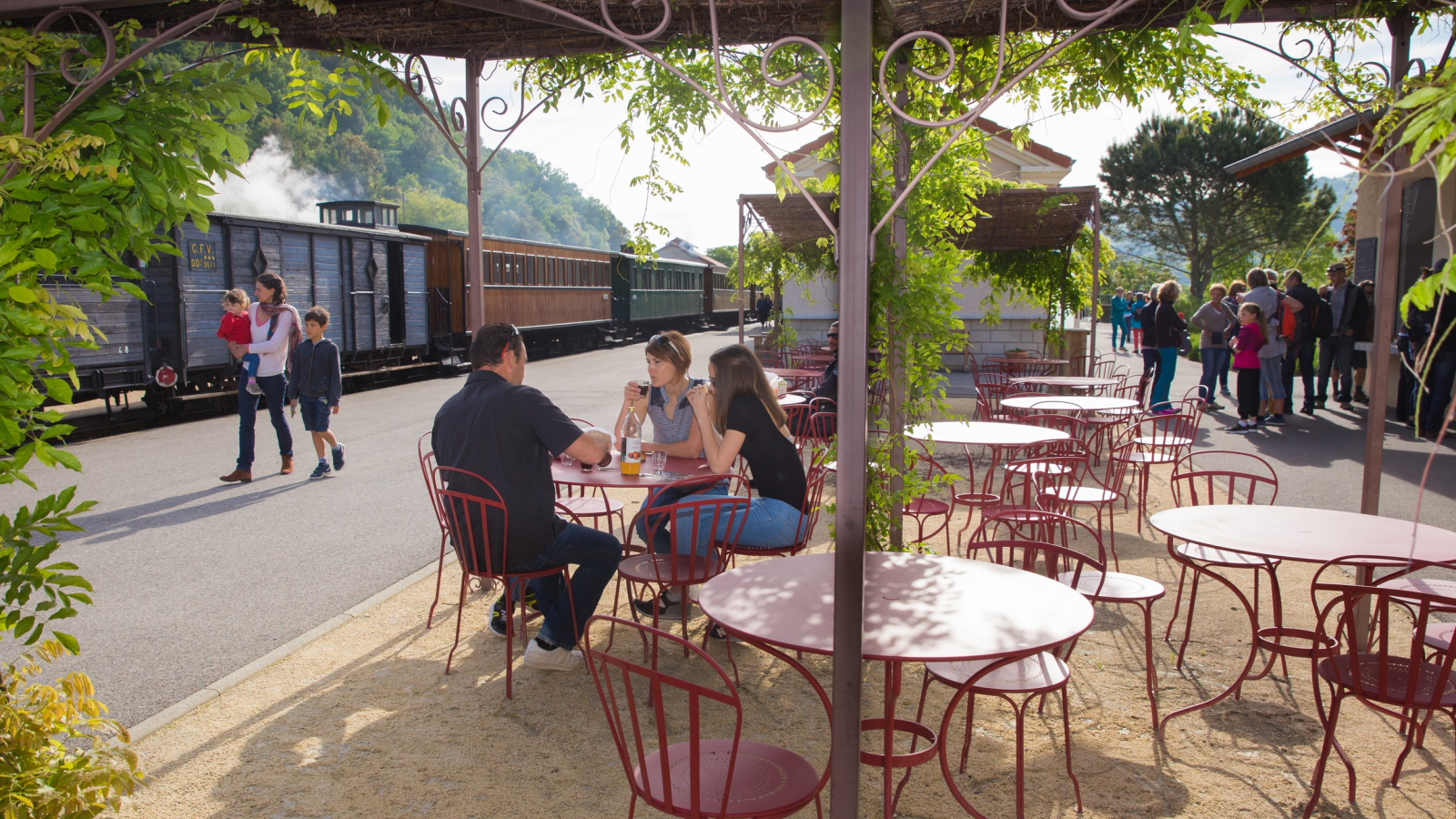 Au Viv'Arrêt_snack du Train de l'Ardèche