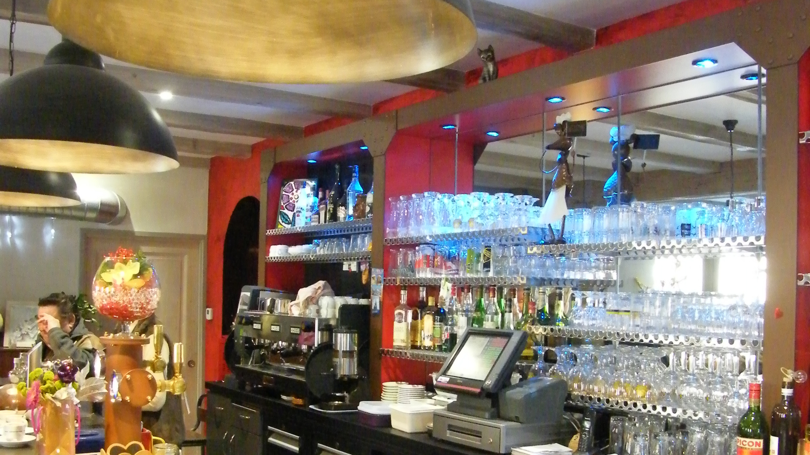 bar