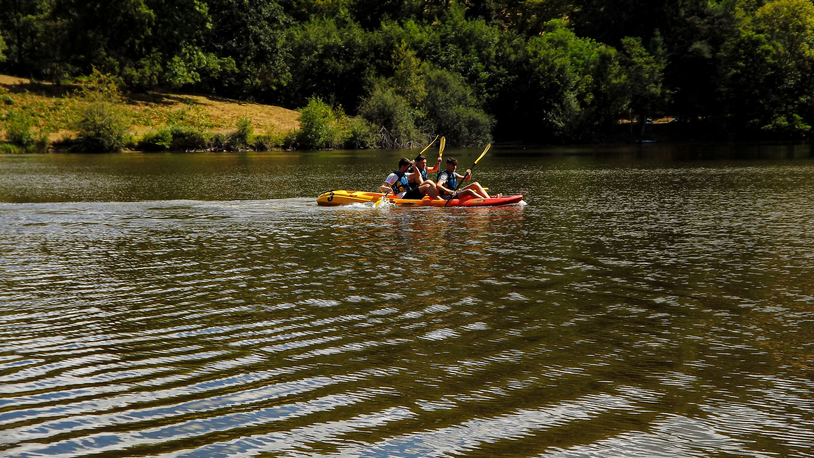 Location de canoé, paddle et pédalo