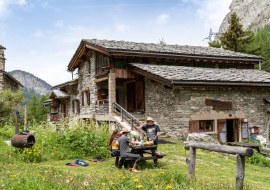 L'extérieur du refuge