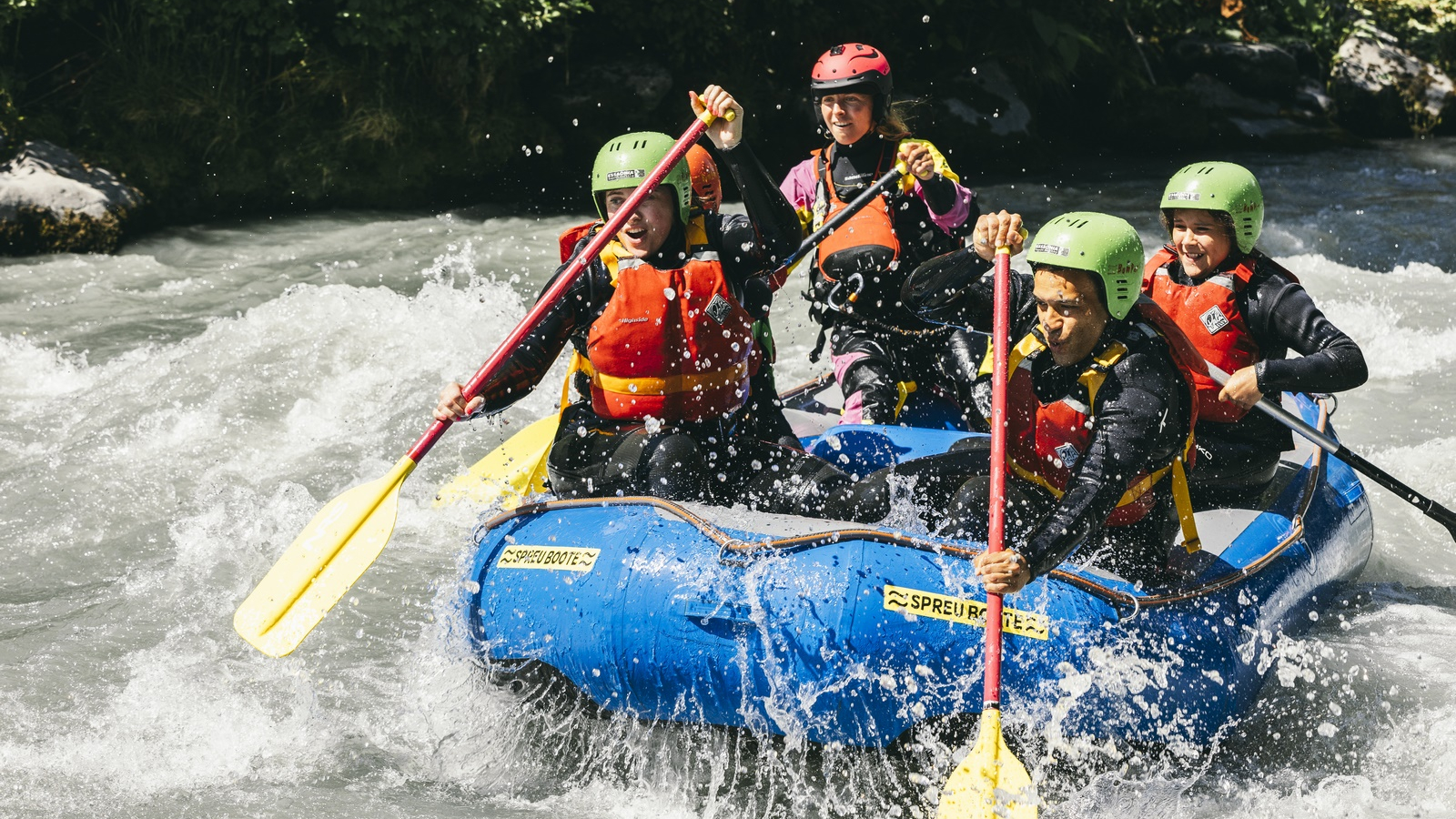 Rafting for children and adults on the Isère