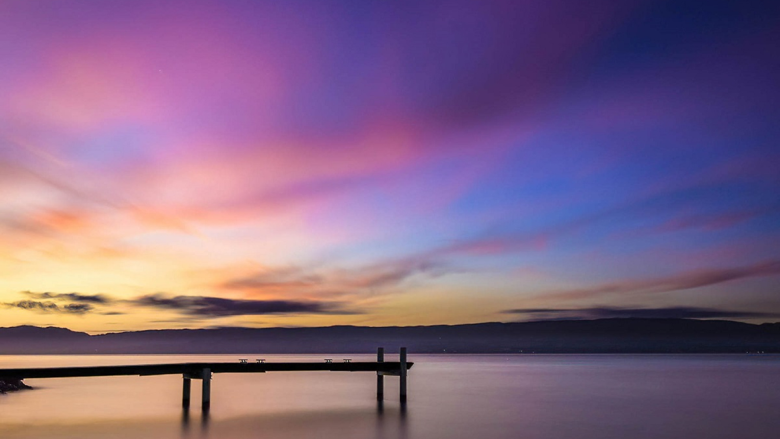 Coucher de soleil sur le lac