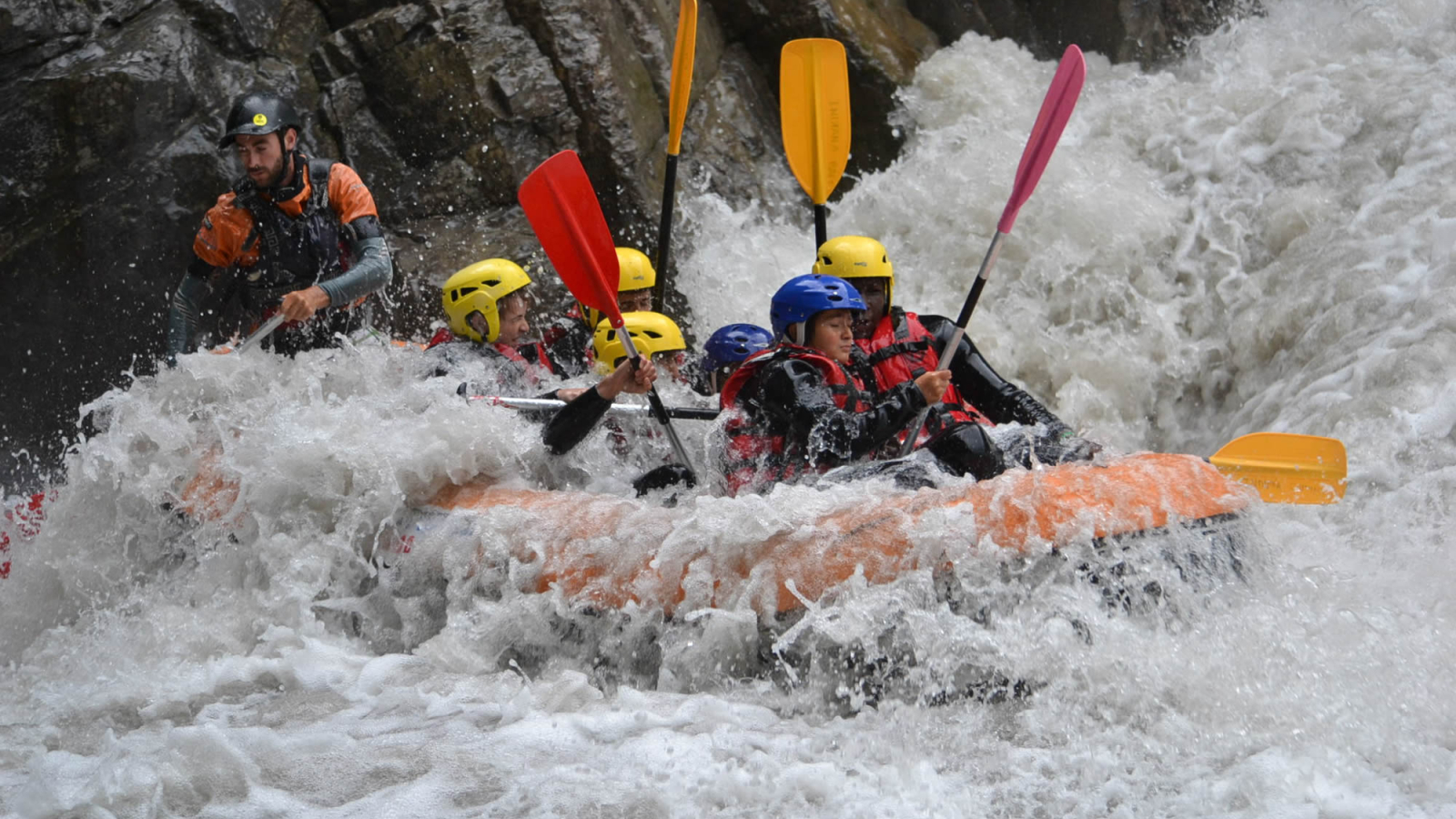 Rafting Indian canoraft