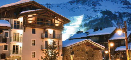 Devanture extérieure hiver - Maison de Famille les 5 frères Val d'Isère