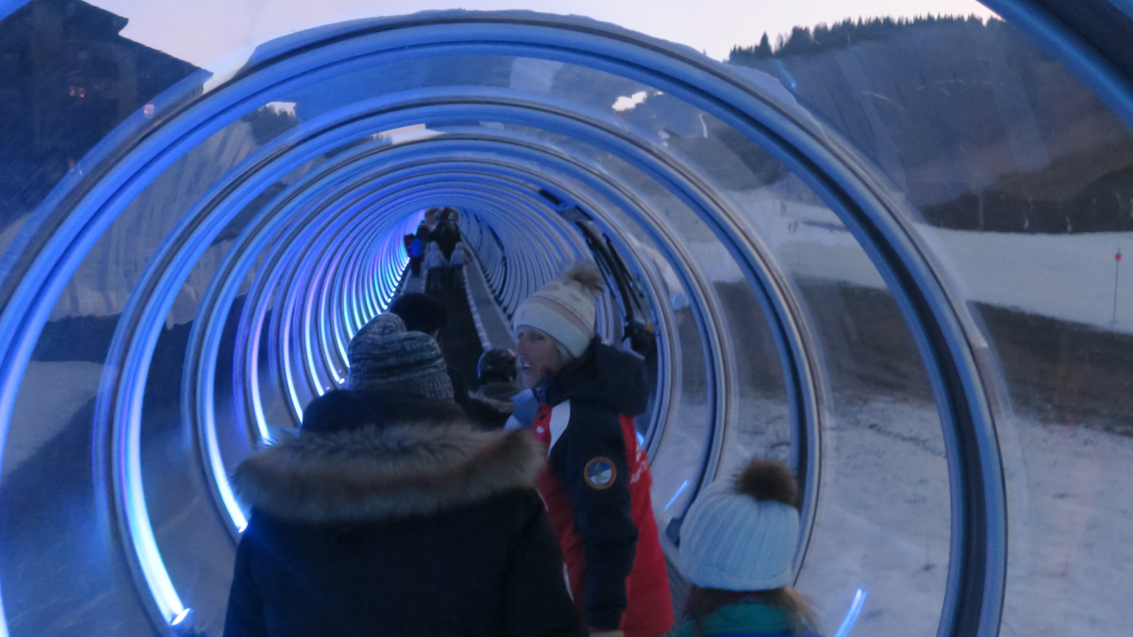 Luge nocturne tunnel