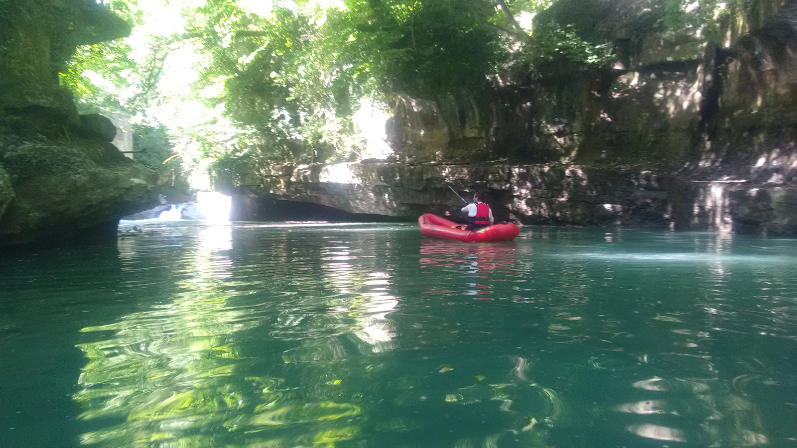 Hydroglisse : descentes accompagnées en kayak