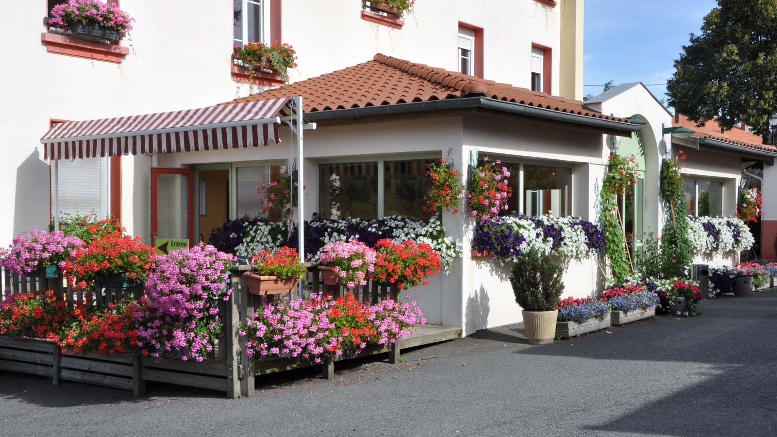 Hôtel Restaurant Le Béfranc - St Bonnet le Château 42380