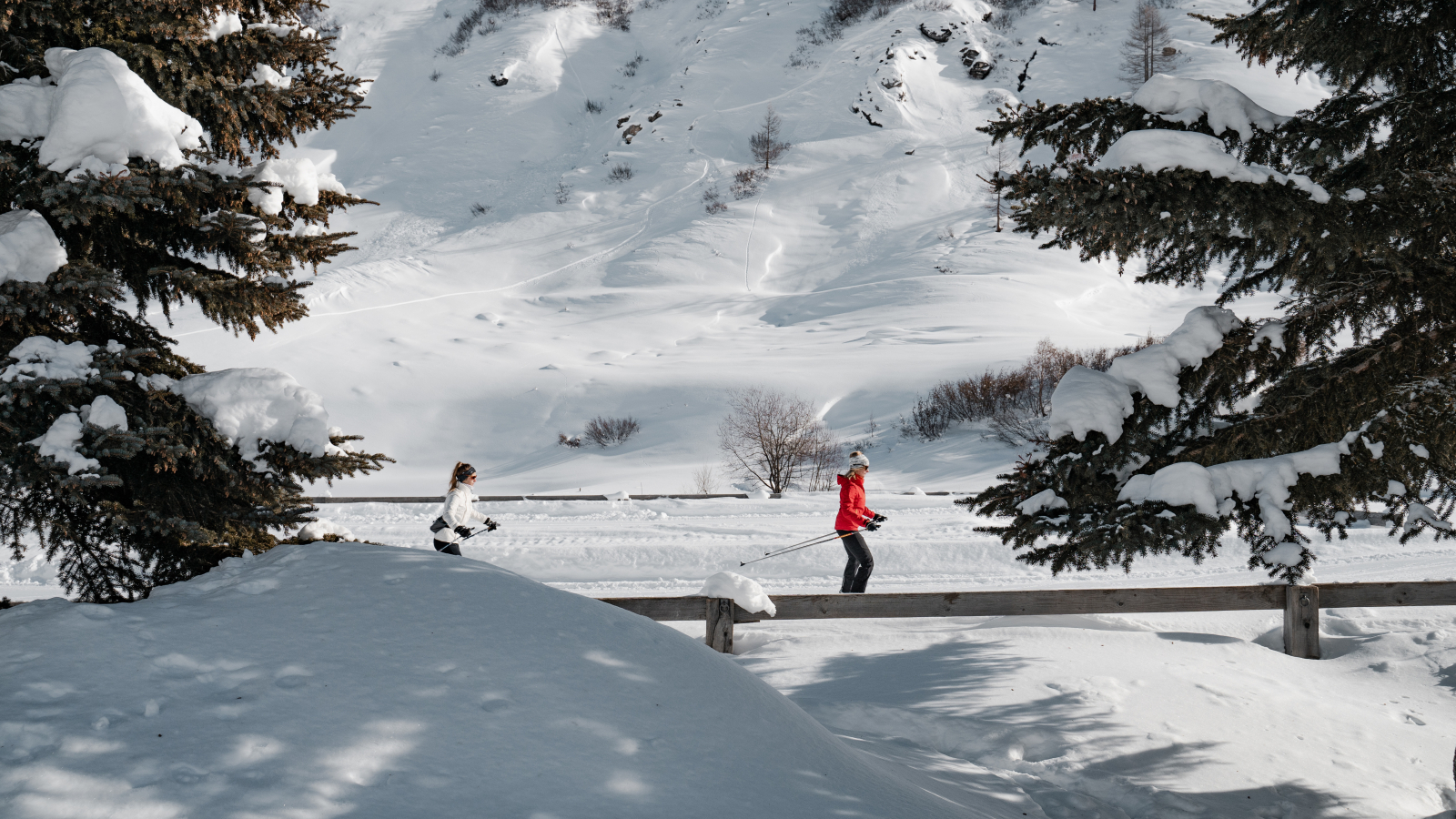 Cession ski de fond entre amies dans la Vallée du Manchet à Val d'Isère