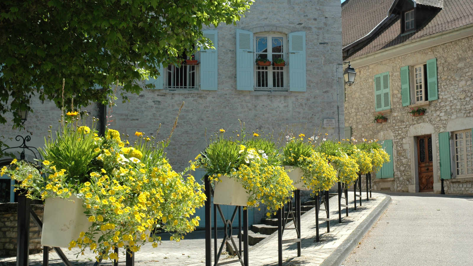 Quartier historique de Morestel, cité des peintres - Balcons du Dauphiné - Nord-Isère - à moins d'une heure de Lyon