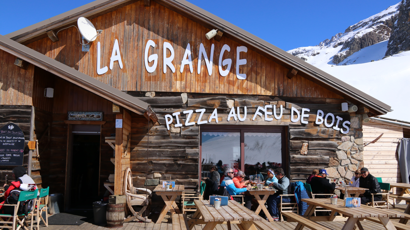 Terrasse du restaurant La Grange