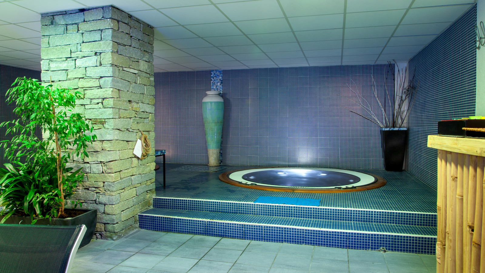 Photo espace bain bouillonnant spa Chamrousse