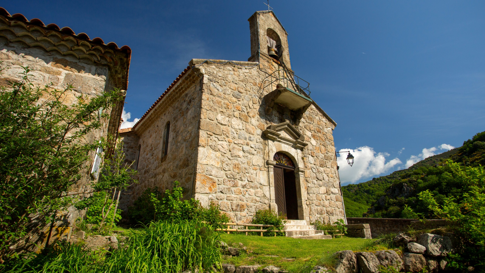 Péreyres - L'église ©S.BUGNON