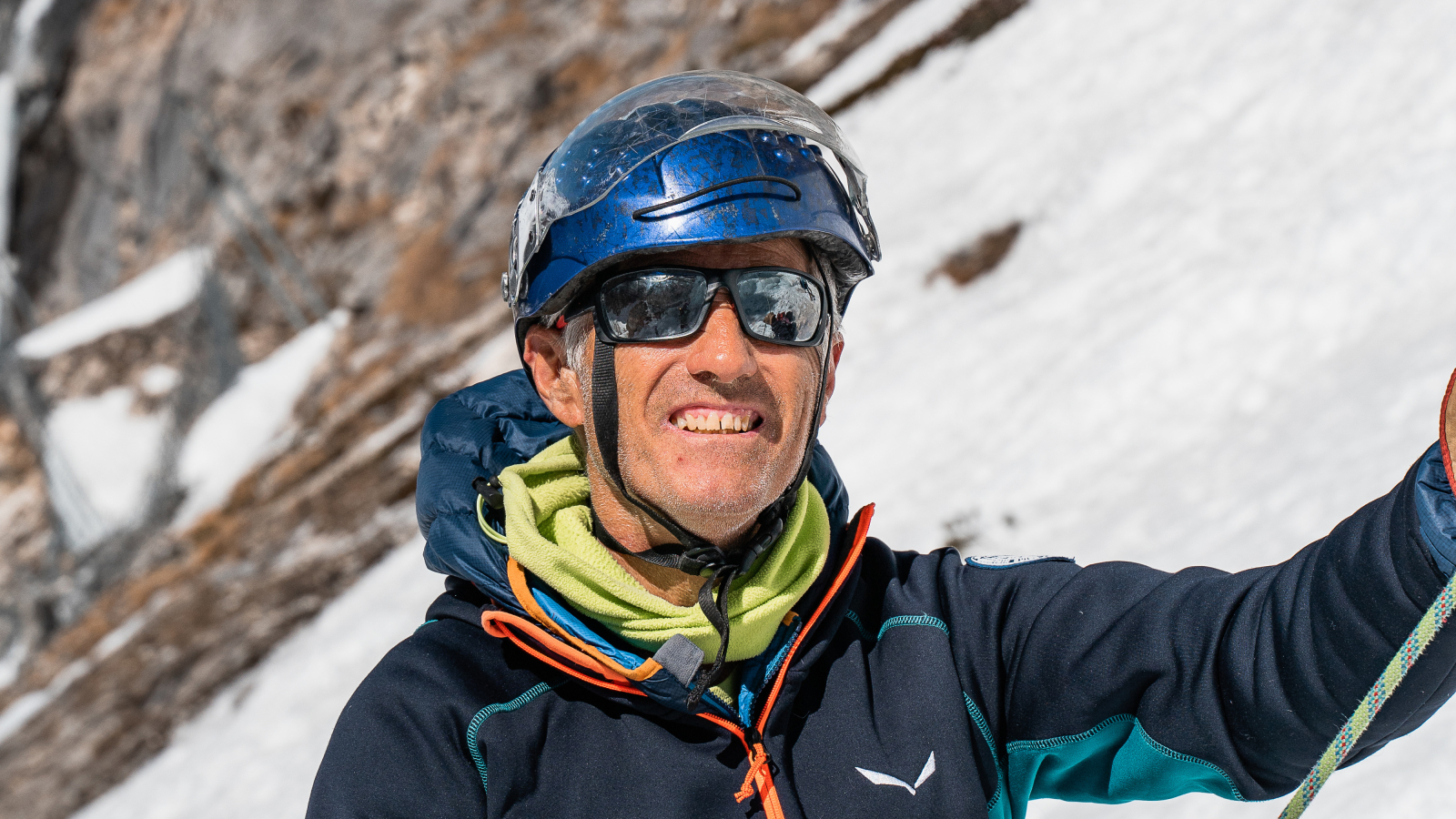 Cascade de glace avec Guide de Haute Montagne Yves Astier à Val d'Isère en hiver