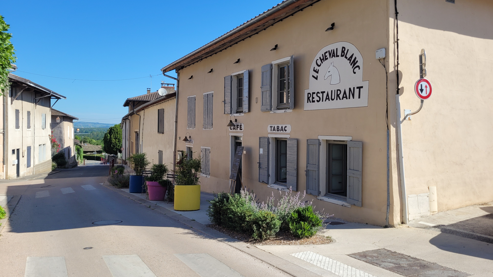 Le Cheval Blanc Mogneneins