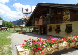 Maison du Fromage Abondance en été