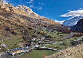 Vue sur la Ferme des Etroits au Hameau de Bonnenuit