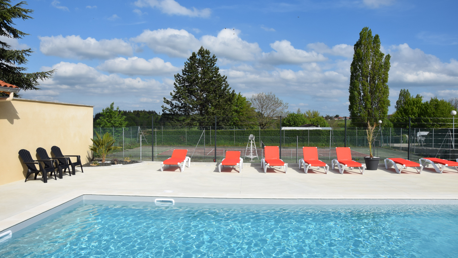 Camping de la Belle Etoile à St-Bonnet-le-Château 42380