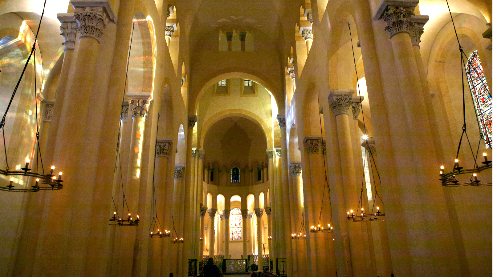 Nef Basilique Notre Dame du Port