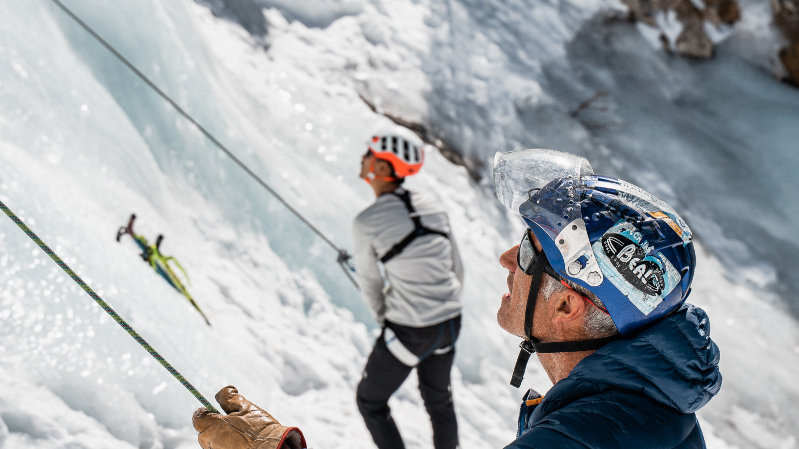 Cascade de glace avec Guide de Haute Montagne Yves Astier à Val d'Isère en hiver