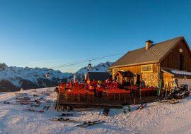 Descente aux flambeaux des moniteurs