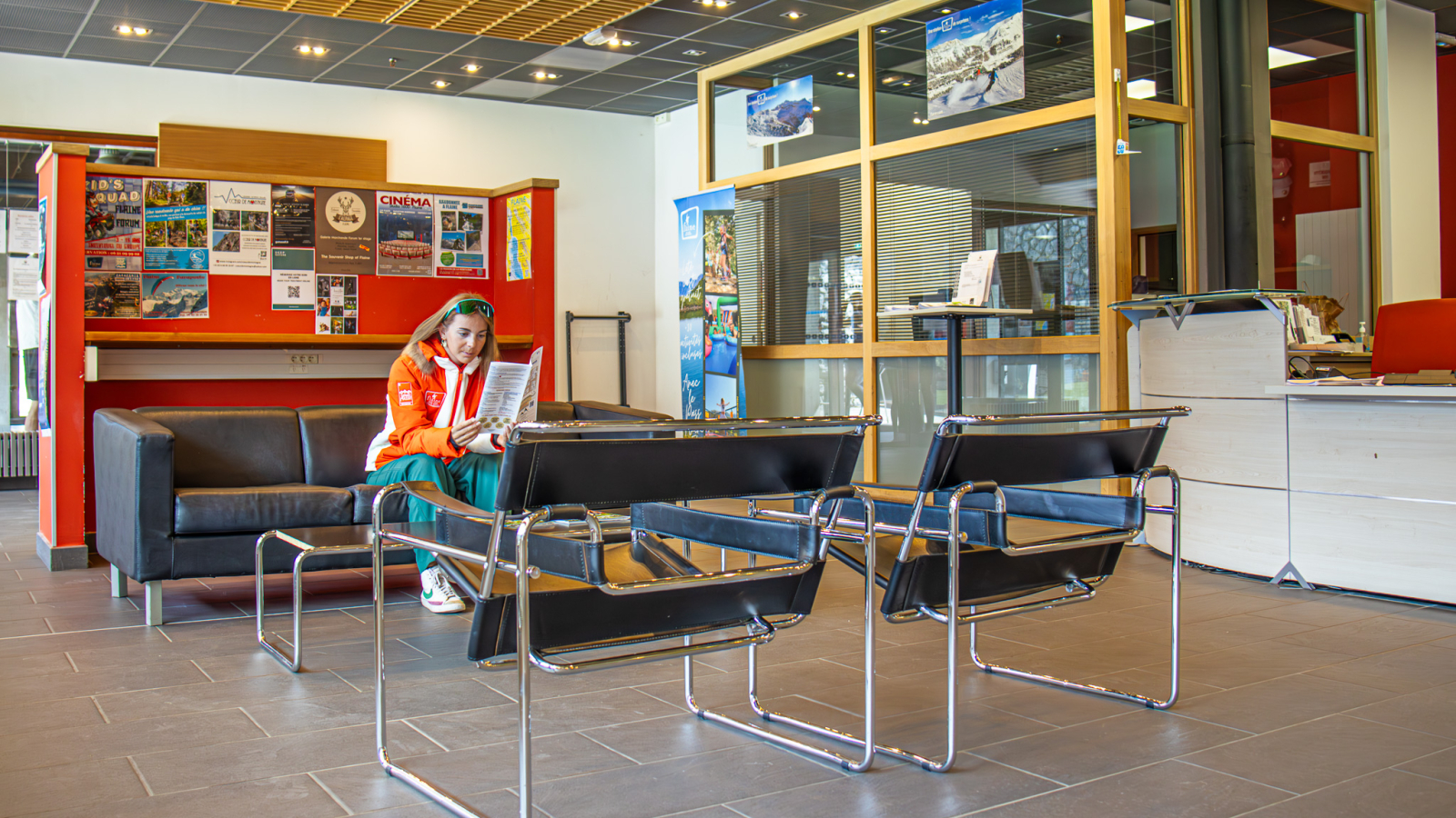 Intérieur de l'Office de Tourisme en hiver