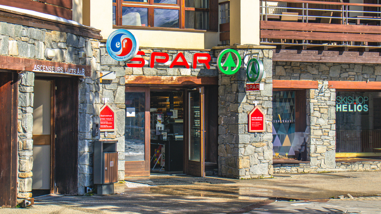 Front of Spar Hélios