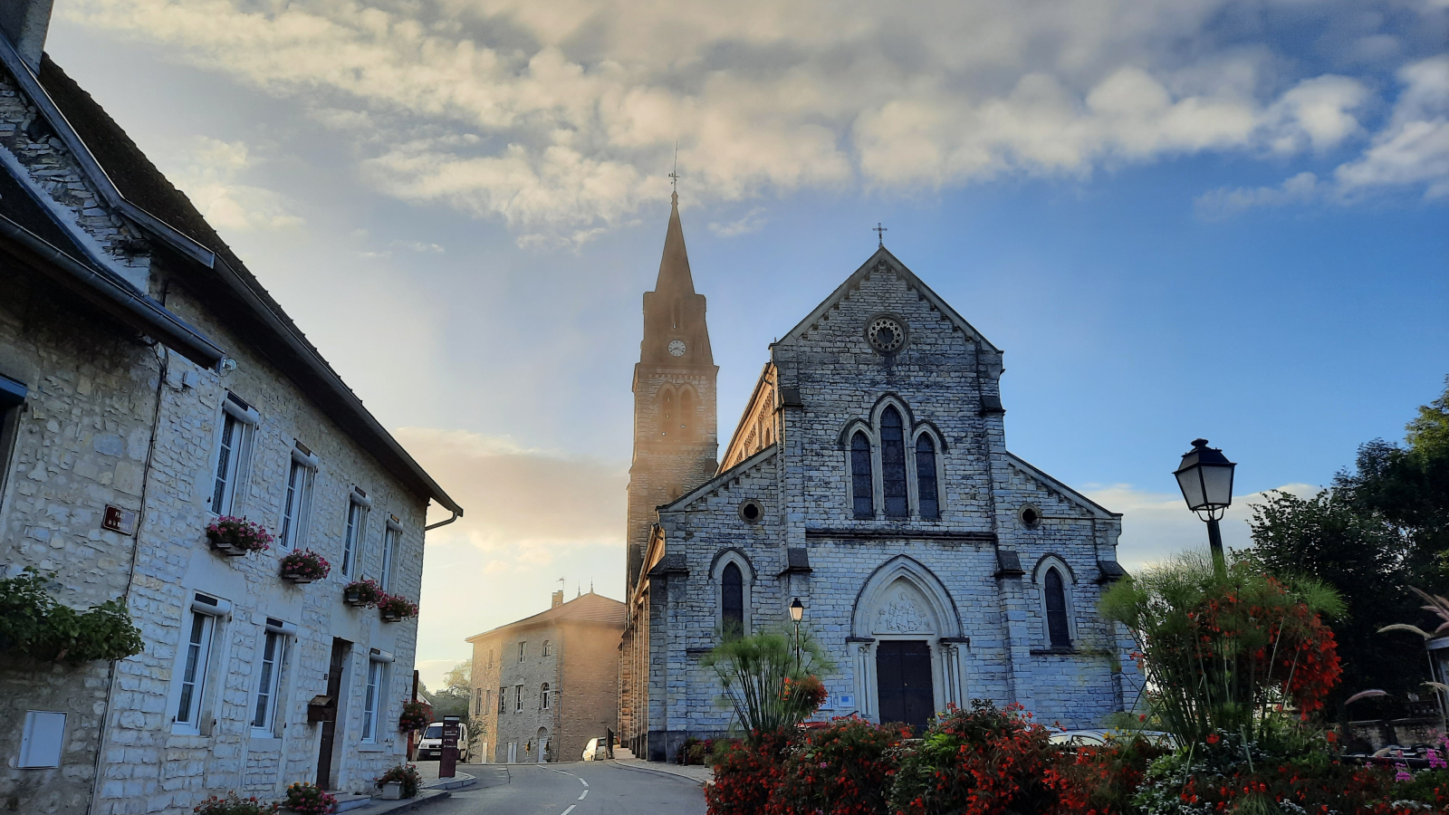 église de Creys-Mépieu - Balcons du Dauphiné - Nord-Isère - à moins d'une heure de Lyon