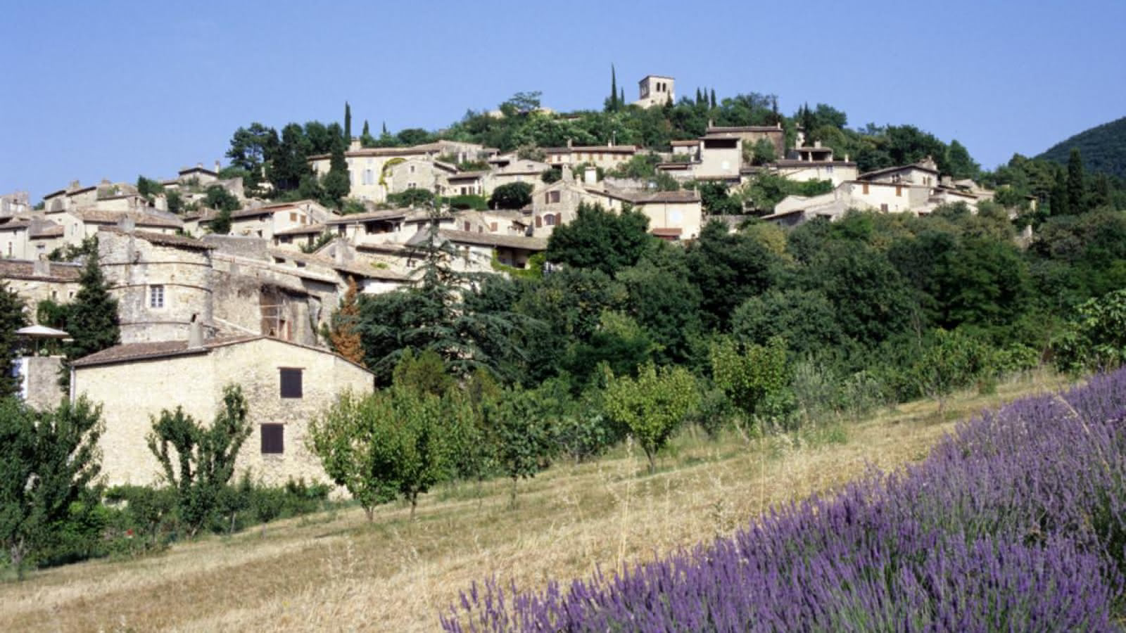 Week-end senteurs botaniques et villages perchés de la Vallée de la Drôme