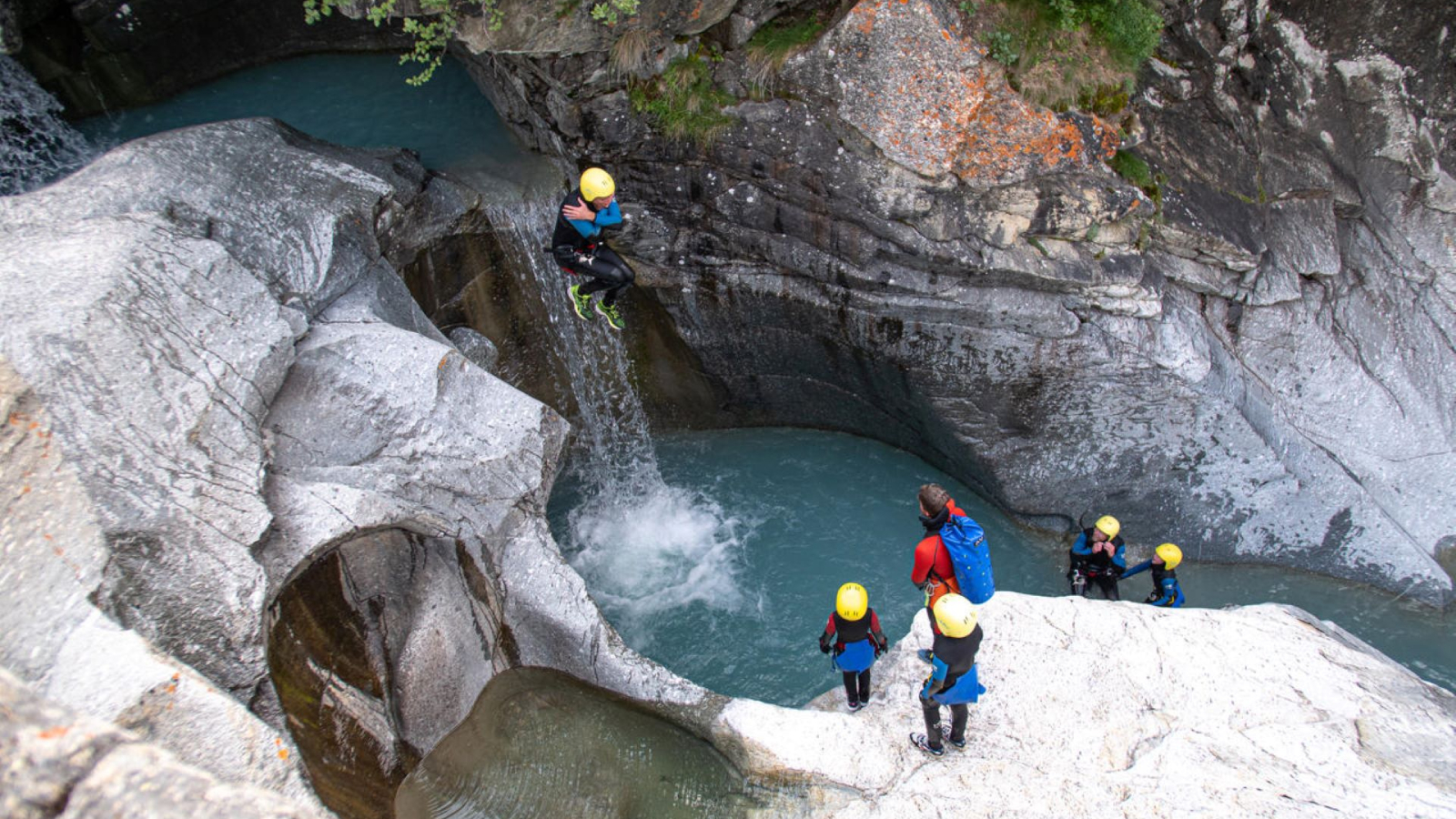 Supervised canyoning at Ecot