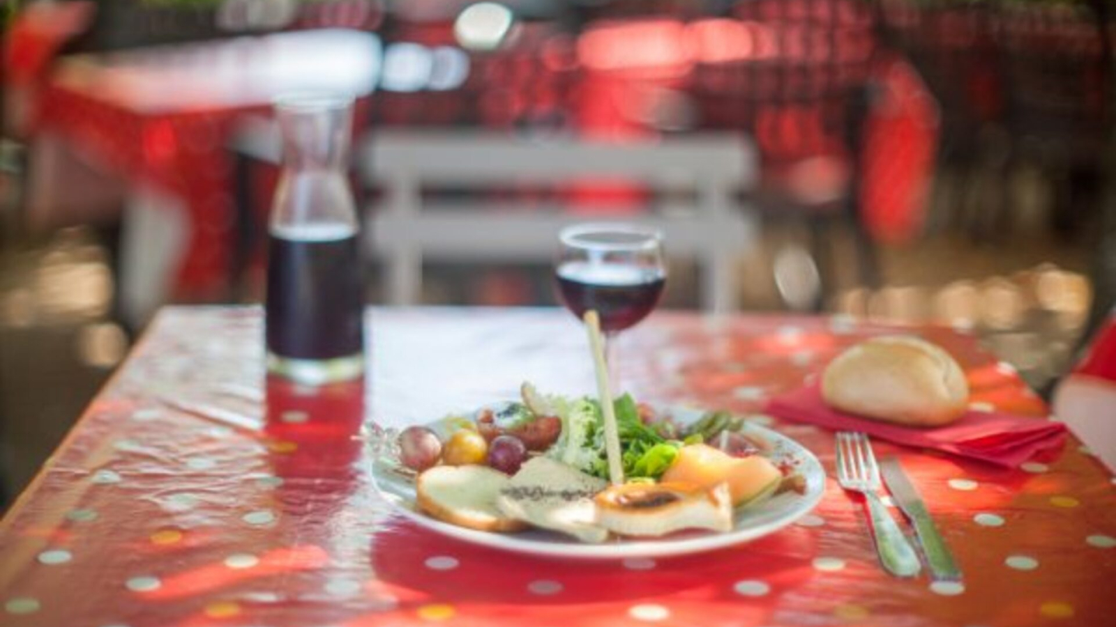 La Taverne Rustique - Saint-Chef - Balcons du Dauphiné - Nord-Isère - à moins d'une heure de Lyon