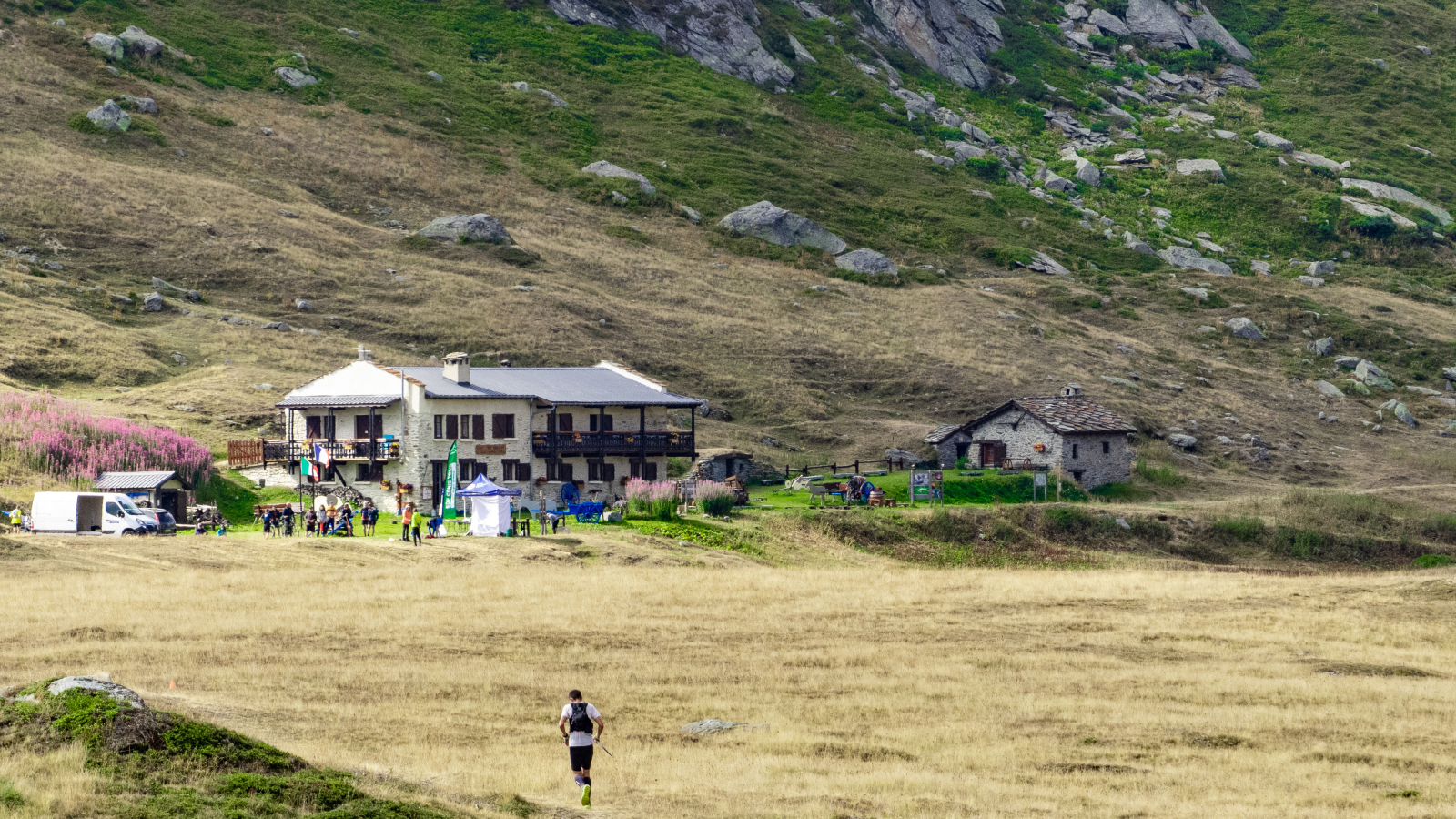 Ravitaillement au refuge du Petit Mont Cenis