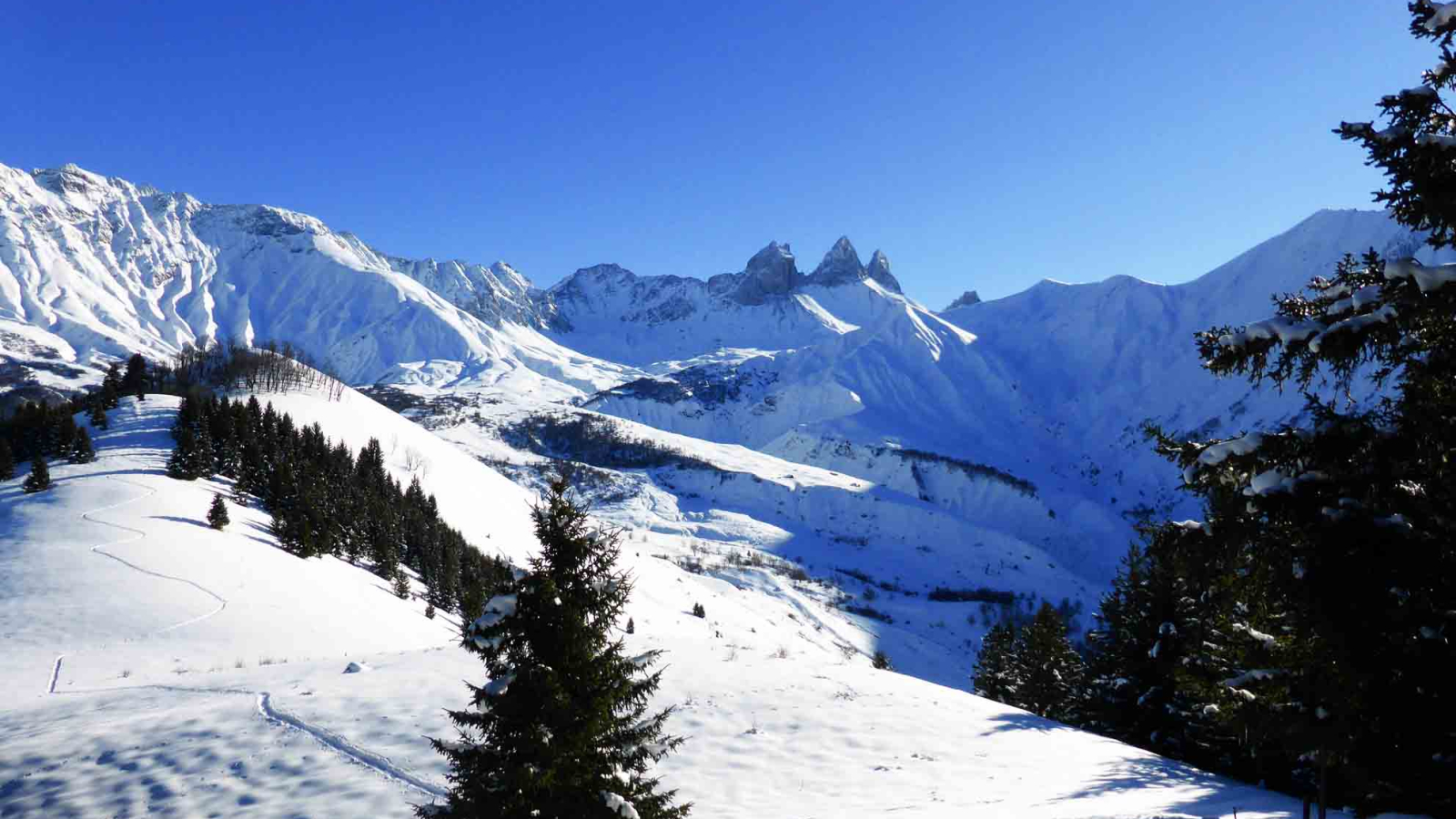 Rando raquettes au pied des Aiguilles d'Arves