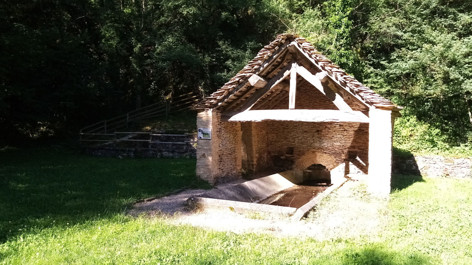 Annoisin-Chatelans - Balcons du Dauphiné - Nord-Isère - à moins d'une heure de Lyon