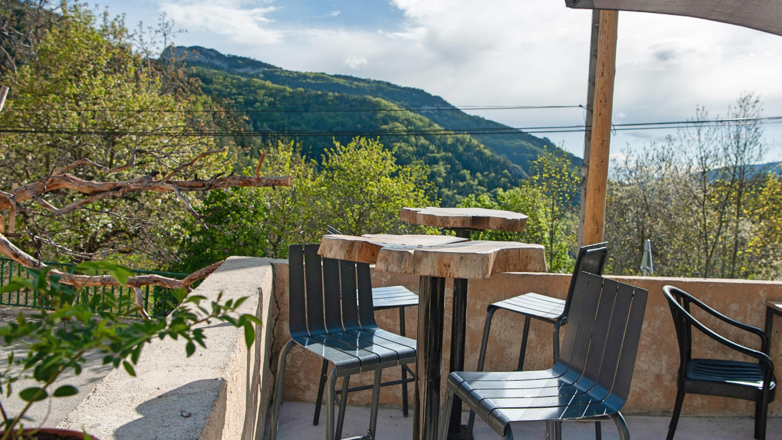 Terrasse vue montagne