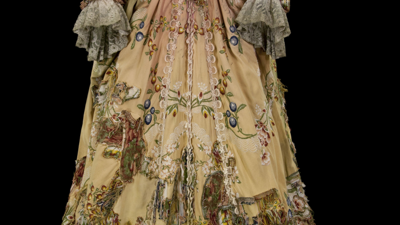 Robe Elisabeth pièce théâtre Fantasio, 2010 ©CNCS_Pascal François