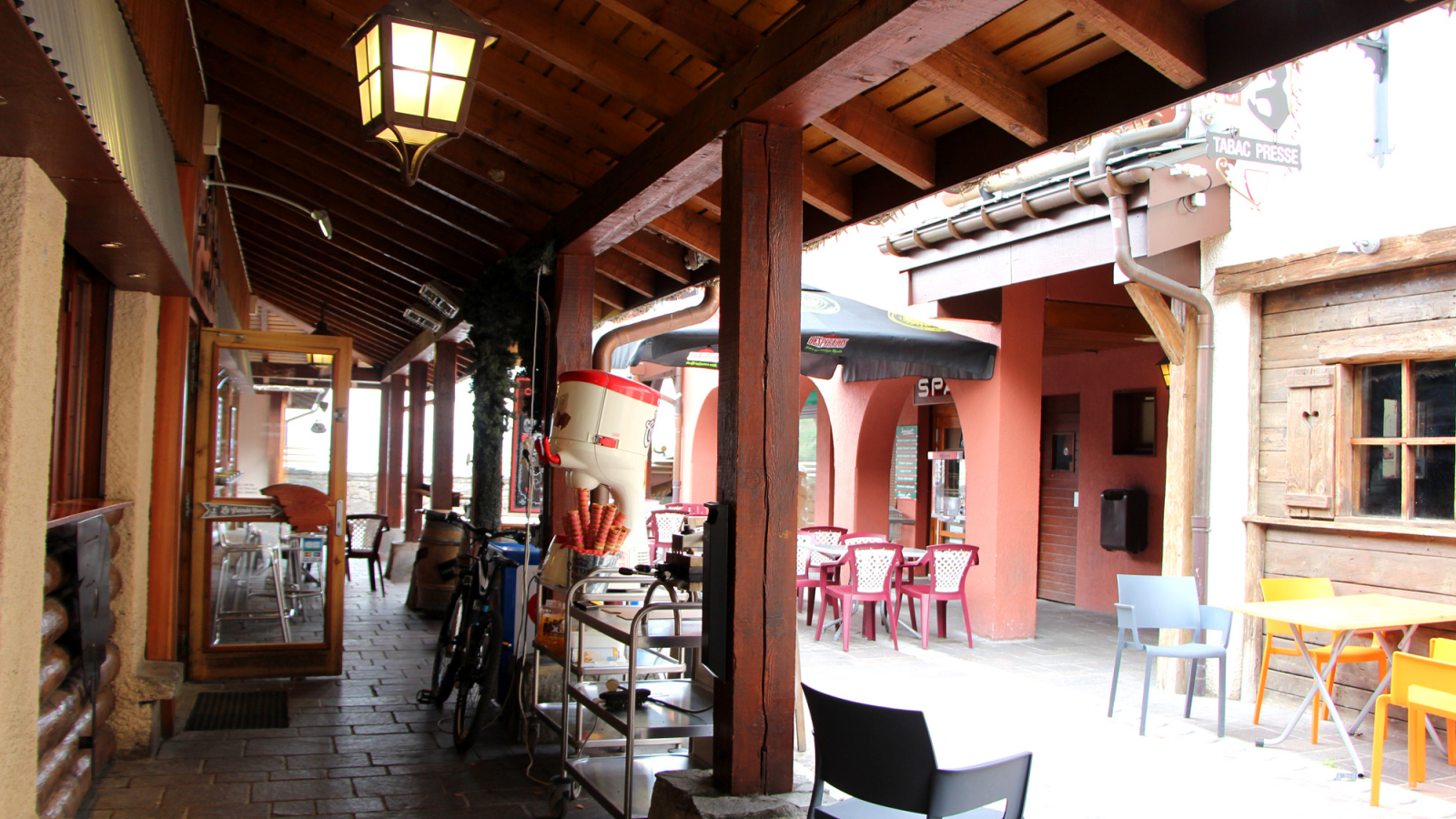 Entrance of Cheyenne Café