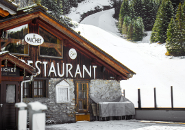 Devanture du restaurant au pied des pistes