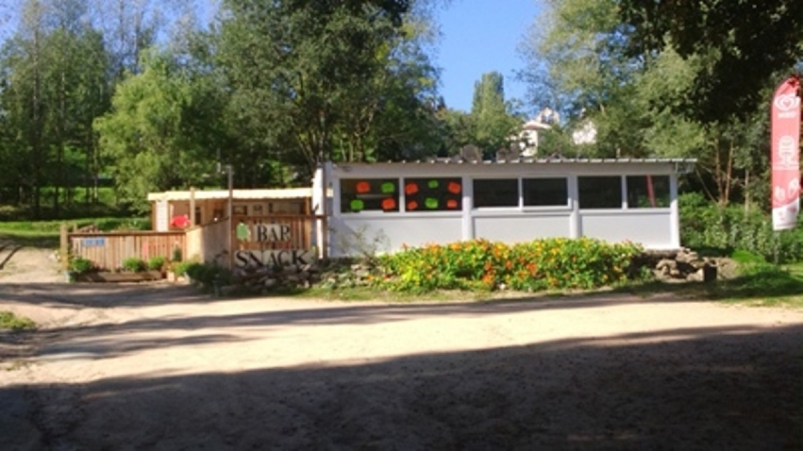 Bâtiment avec le snack