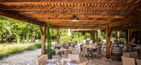 Terrasse devant le parcours