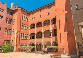 Bâtiment du Musée Cinéma & Miniature, nommé la Maison des Avocats datant de 1406