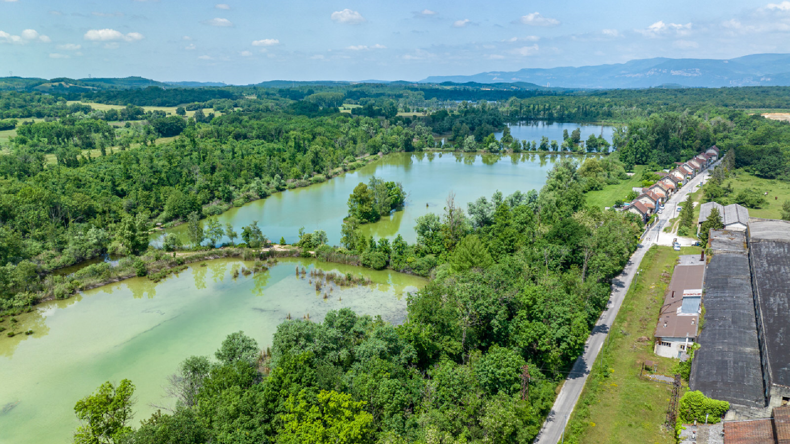 Vue sur les étangs de la Serre - Balcons du Dauphiné