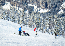 Tandem handiskiing on the slopes of Flaine