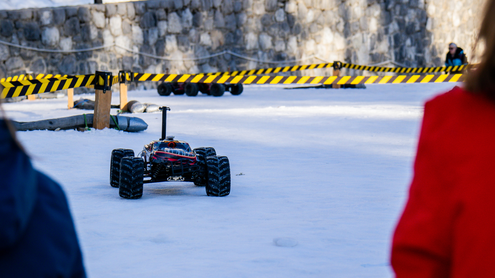 Voiturette en action sur un circuit d'ores et déjà tracé